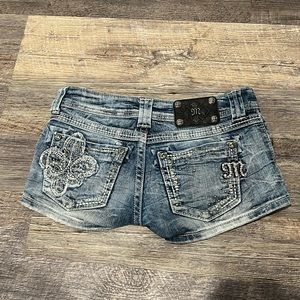 Miss Me Jeans - Denim Shorts - Bling